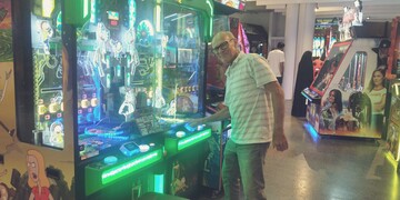Skip, 64 Brisbane, Queensland, Australia