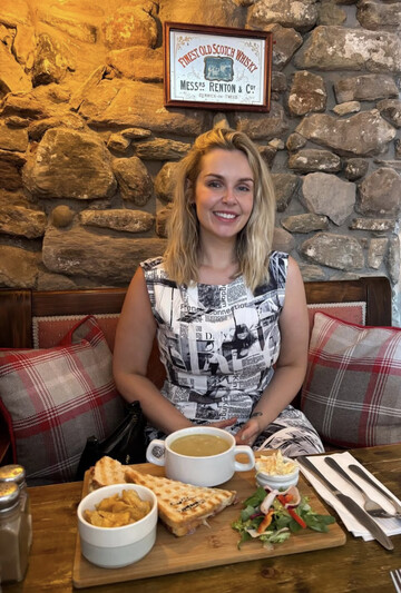 Erin, 42 Sydney, New South Wales, Australia