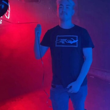 ByronbigD, 23 Central Coast, New South Wales, Australia