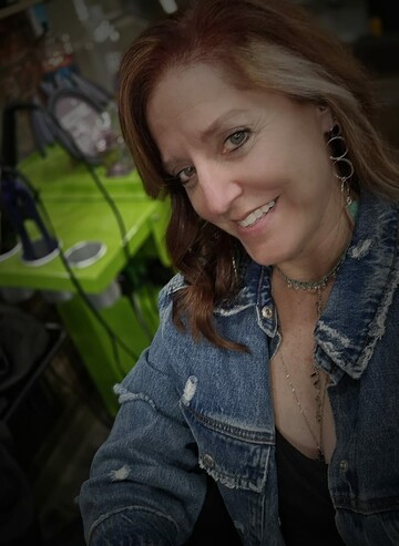 Jenny, 45 Lewiston, South Australia, Australia