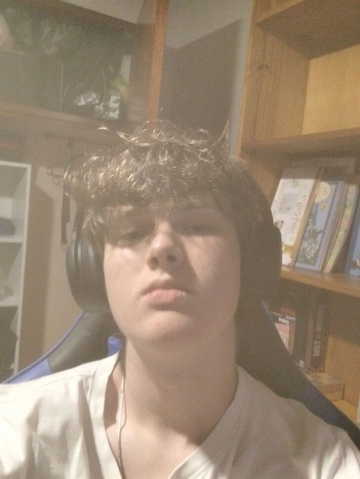 lukas, 18 Brisbane, Queensland, Australia