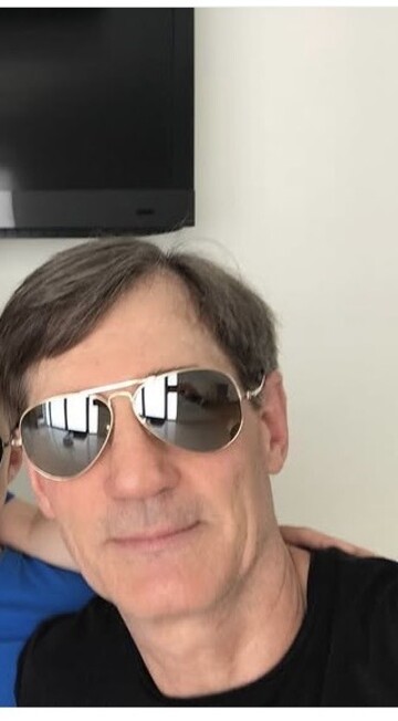 Younique, 58 Sydney, New South Wales, Australia